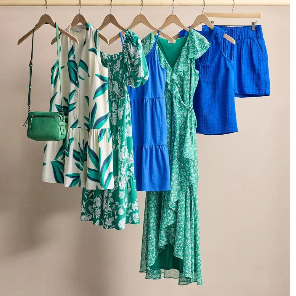 Print Button Front Ruffle Hem Dress - Picture 9 of 10